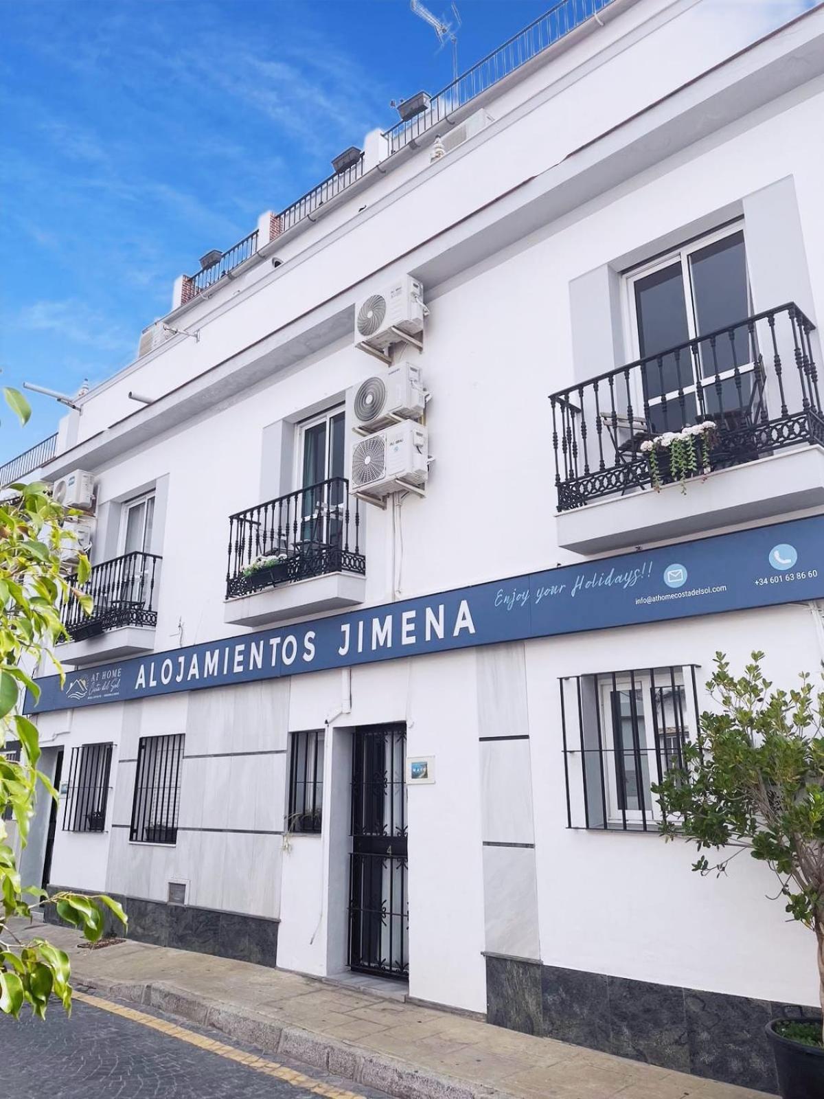 Estudio Jimena Burriana En El Centro De Nerja Exterior foto